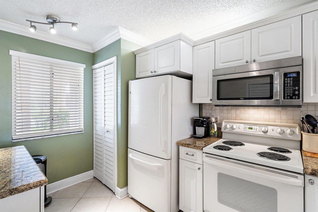 005-353SUSHwy1B102-Jupiter-FL-small