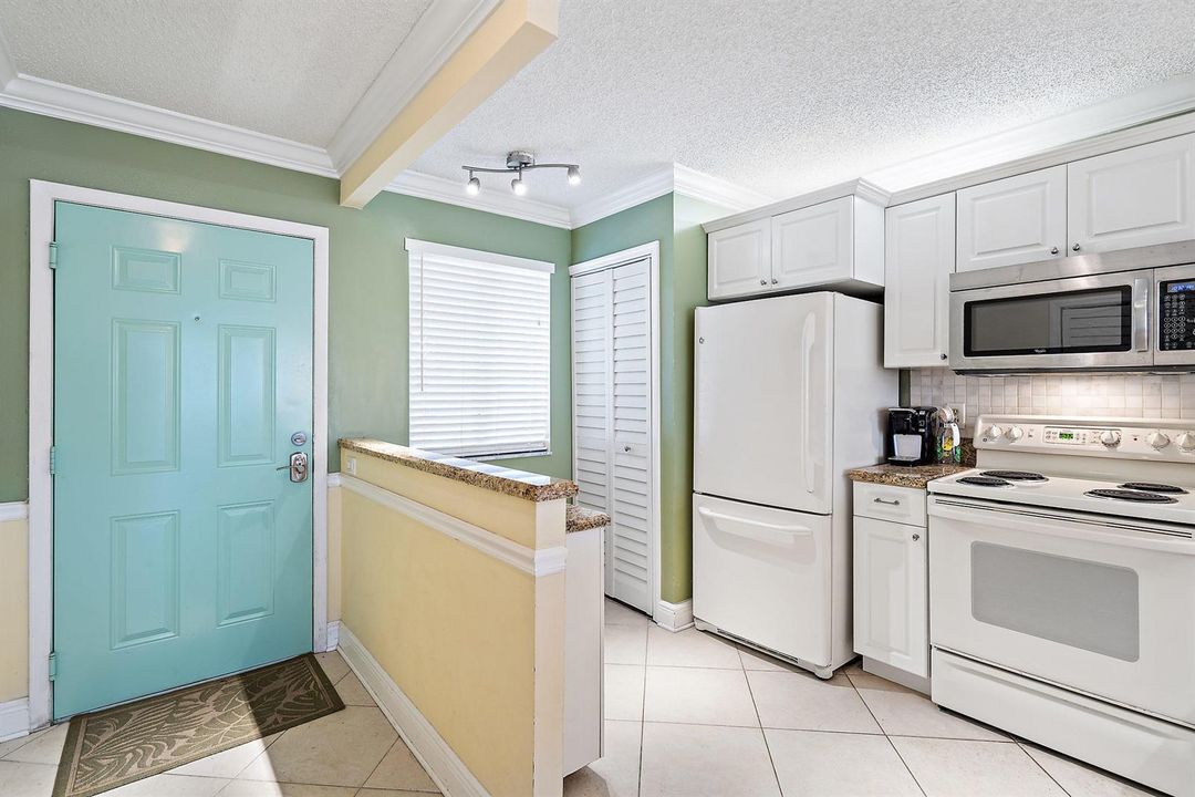 001-353SUSHwy1B102-Jupiter-FL-small