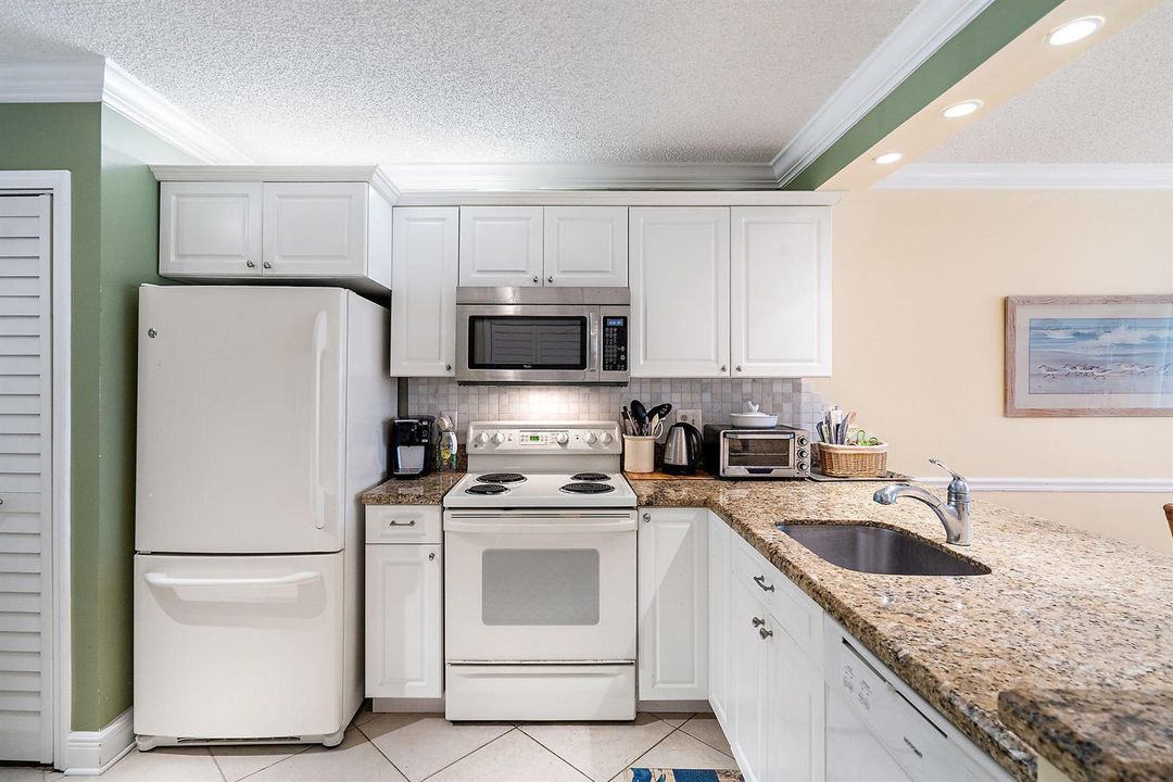 003-353SUSHwy1B102-Jupiter-FL-small