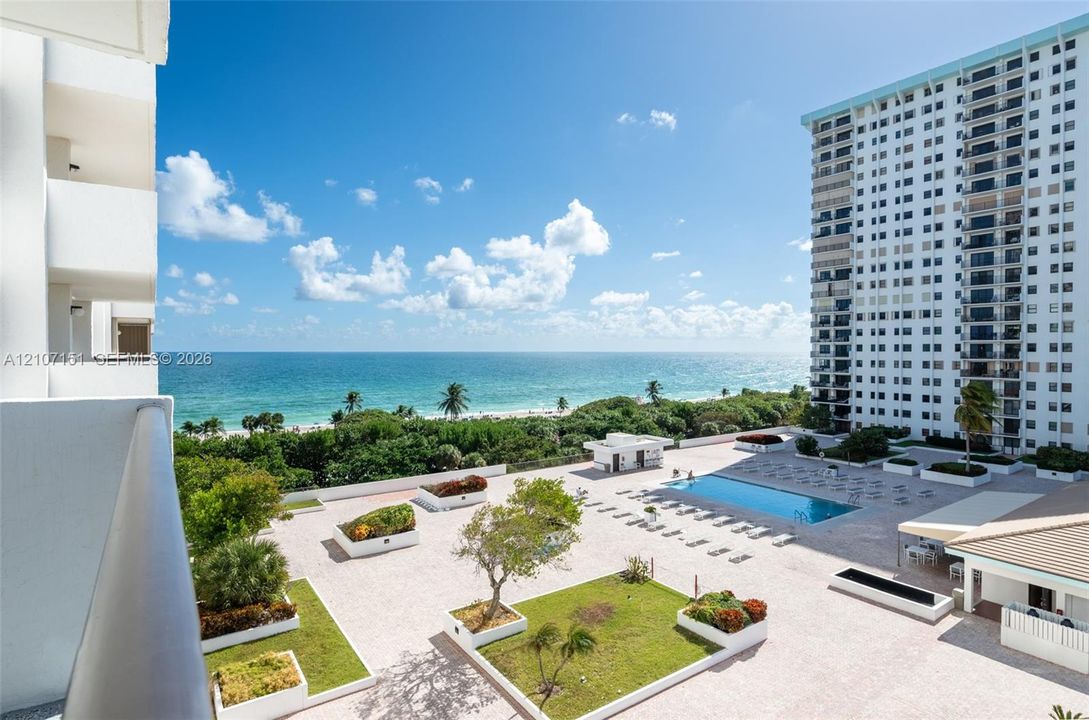 For Rent: $5,500 (2 beds, 2 baths, 1190 Square Feet)