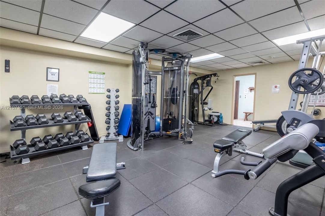 For Rent: $5,500 (2 beds, 2 baths, 1190 Square Feet)