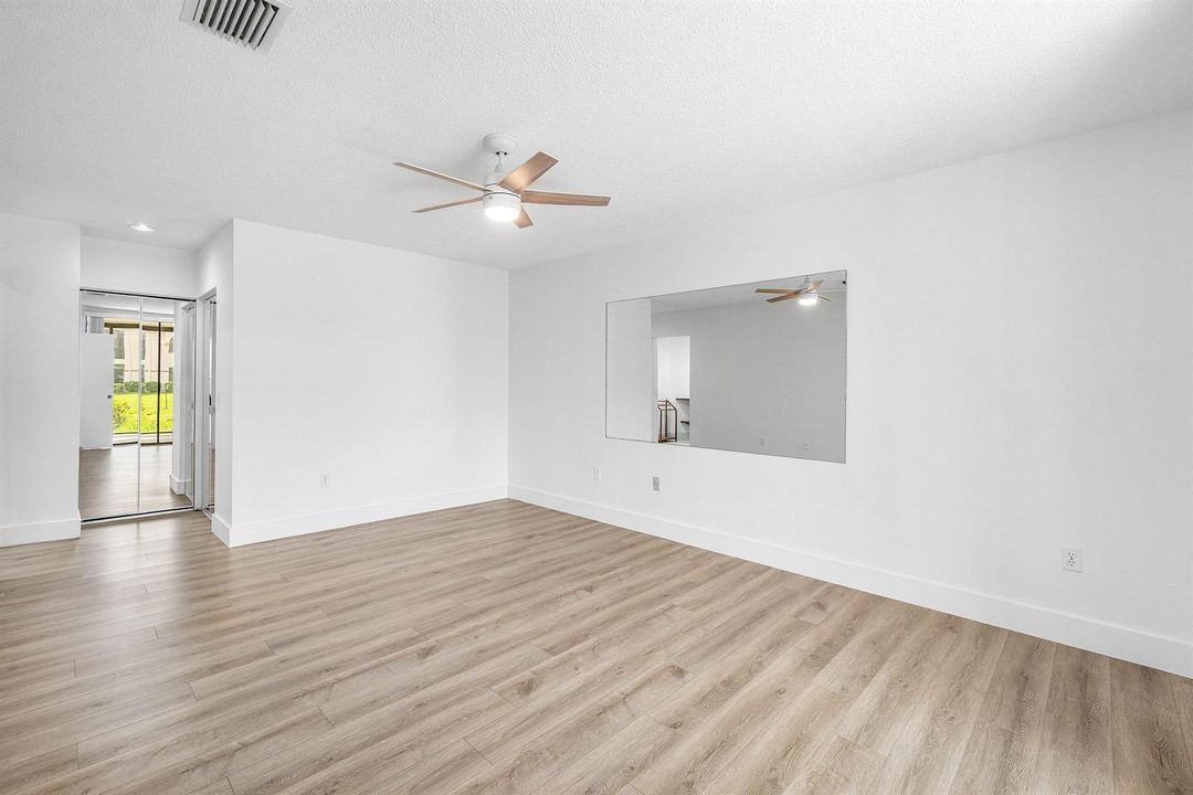 020-5188EuropaDrive-C-BoyntonBeach-FL-33
