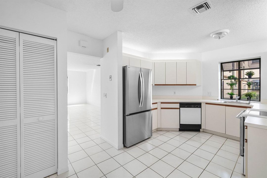 009-5188EuropaDrive-C-BoyntonBeach-FL-33