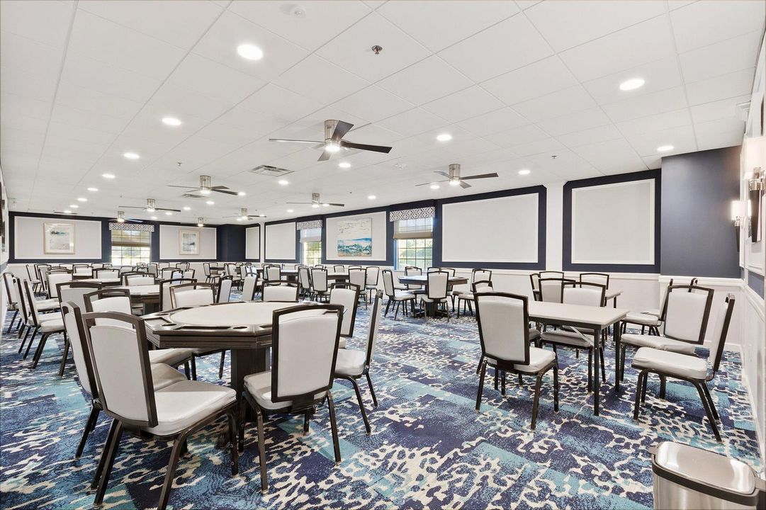 CLUB ROOM