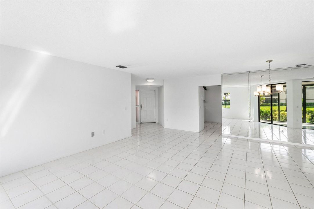 015-5188EuropaDrive-C-BoyntonBeach-FL-33