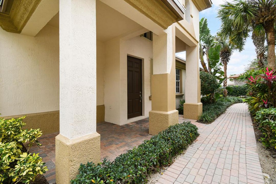 Pathway to Private Front Porch
