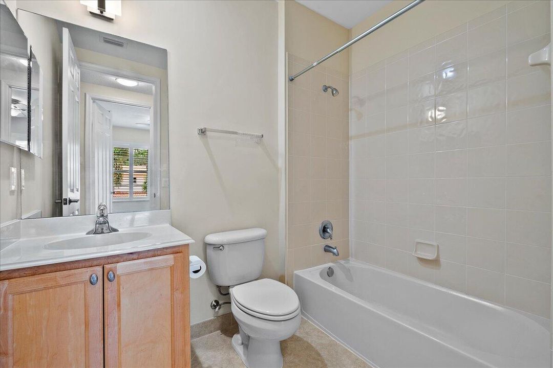 2nd Bathroom