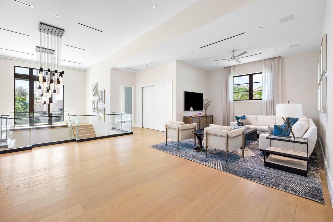 047-471RoyalPalmWay-BocaRaton-FL-33432-S