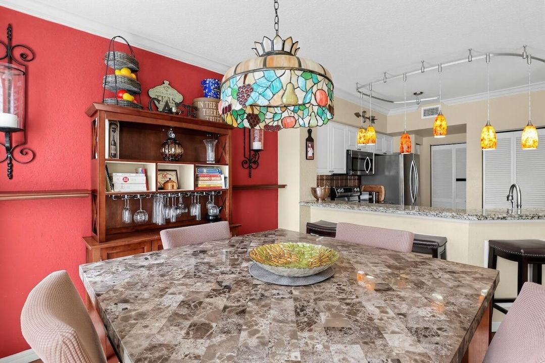 25_6918_W_Sample_Rd-Dining_room-7708