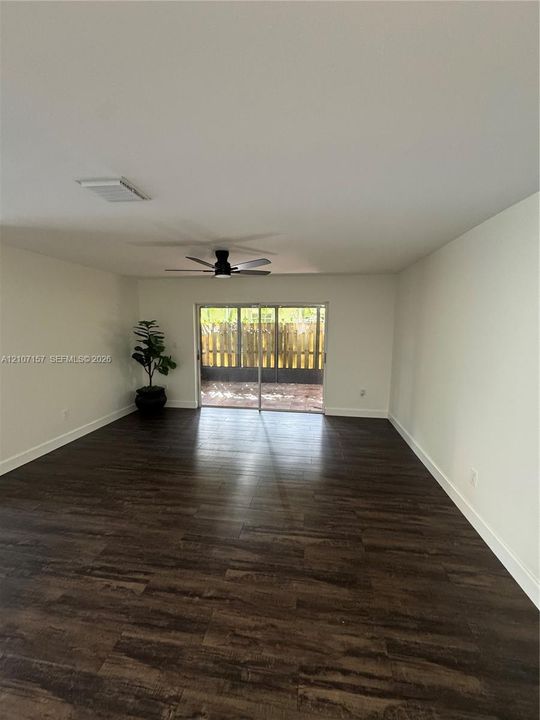 For Rent: $4,500 (3 beds, 2 baths, 2048 Square Feet)