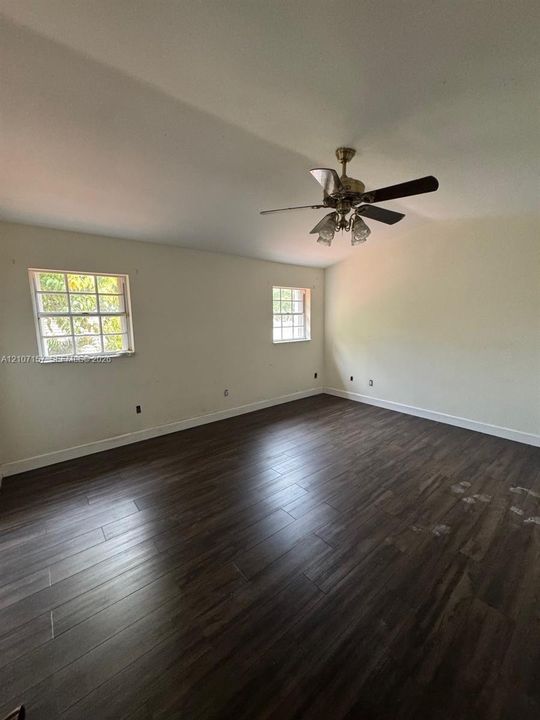 For Rent: $4,500 (3 beds, 2 baths, 2048 Square Feet)