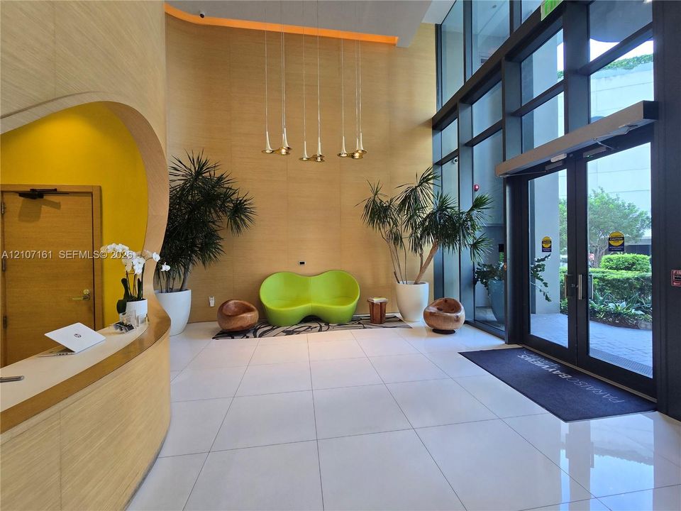 For Rent: $3,750 (1 beds, 1 baths, 662 Square Feet)