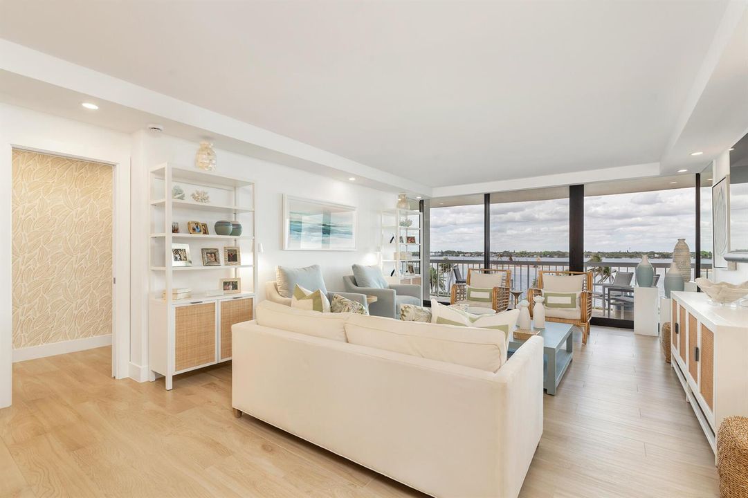Living Room/View