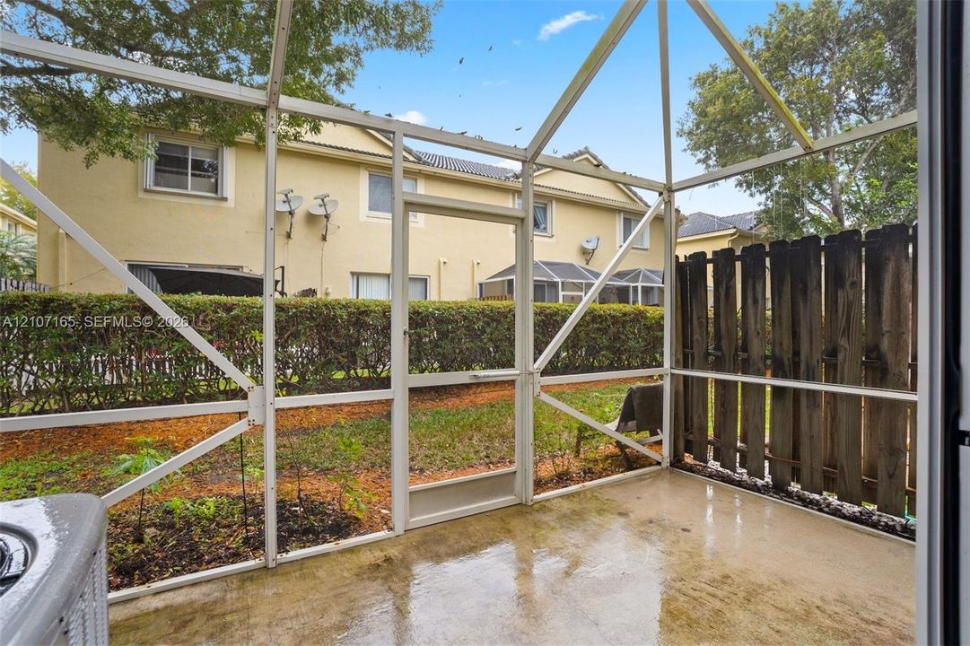 En Venta: $587,000 (4 camas, 2 baños, 1851 Pies cuadrados)
