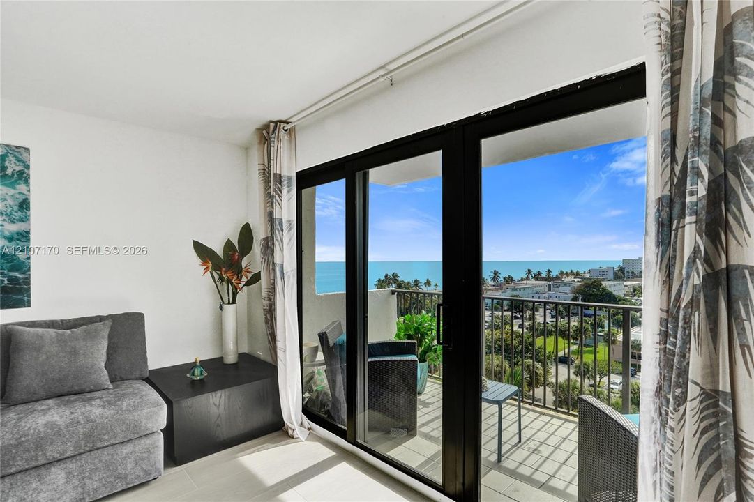 For Rent: $6,000 (2 beds, 2 baths, 1570 Square Feet)