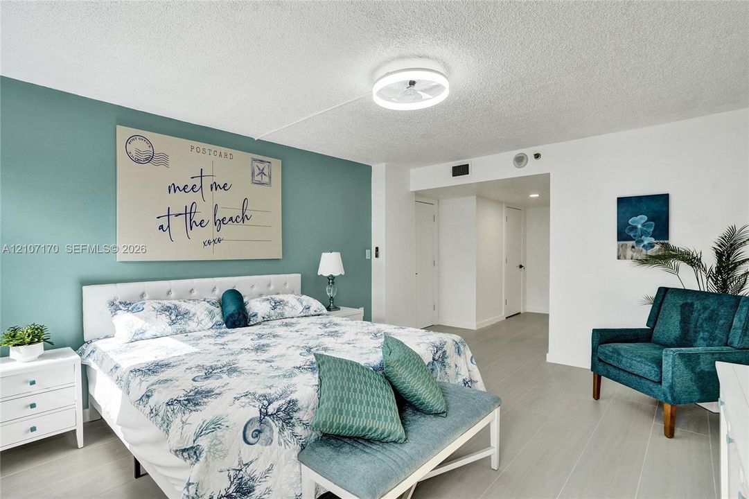 For Rent: $6,000 (2 beds, 2 baths, 1570 Square Feet)