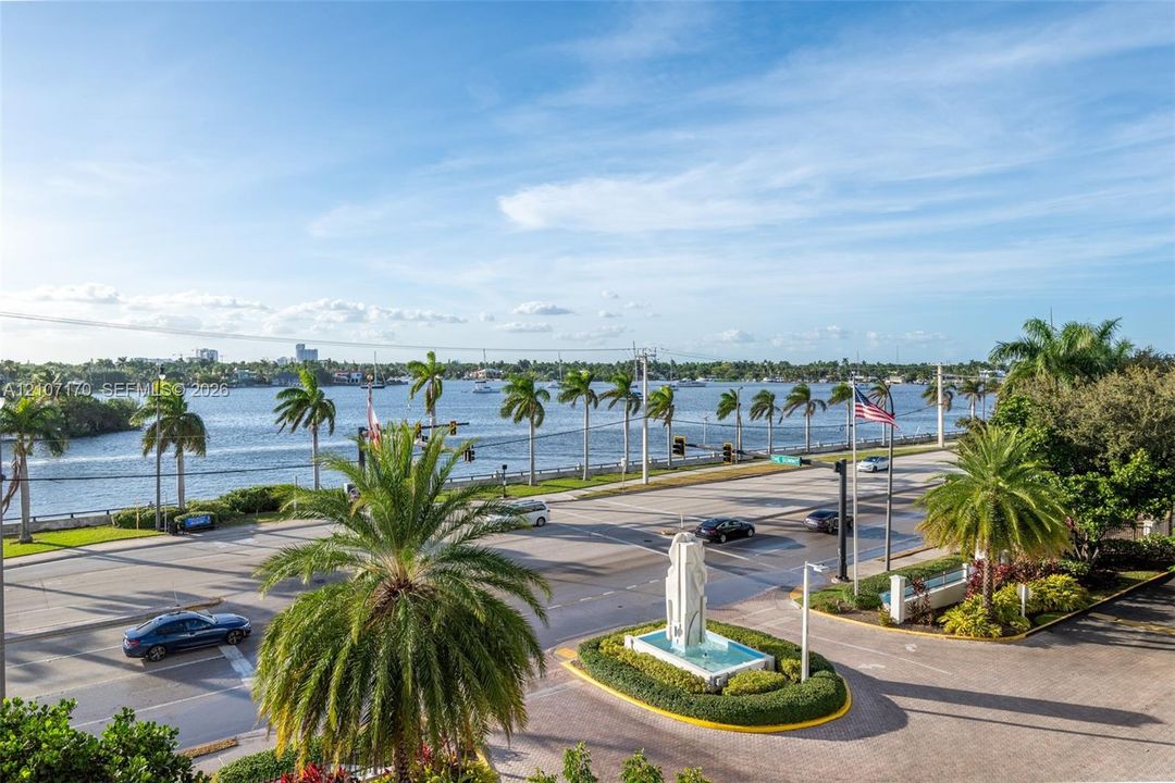 For Rent: $6,000 (2 beds, 2 baths, 1570 Square Feet)