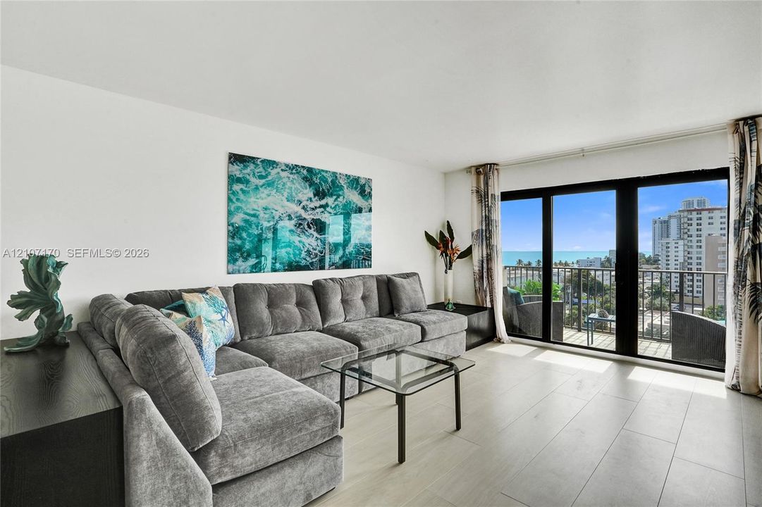 For Rent: $6,000 (2 beds, 2 baths, 1570 Square Feet)