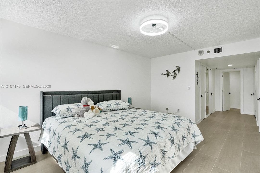 For Rent: $6,000 (2 beds, 2 baths, 1570 Square Feet)