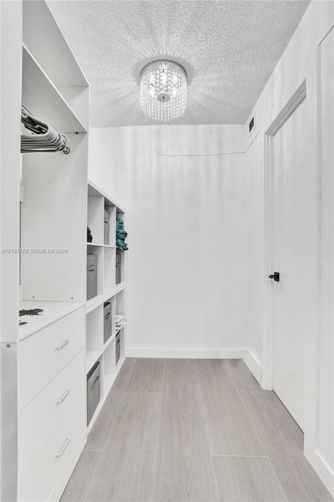 For Rent: $6,000 (2 beds, 2 baths, 1570 Square Feet)
