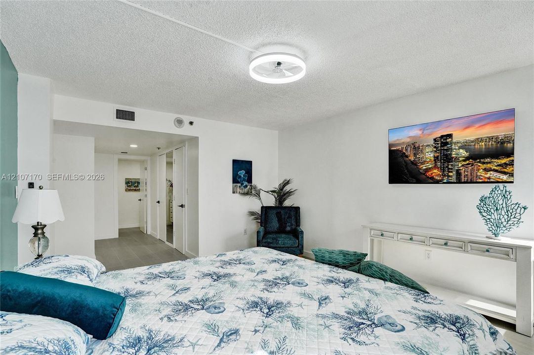 For Rent: $6,000 (2 beds, 2 baths, 1570 Square Feet)