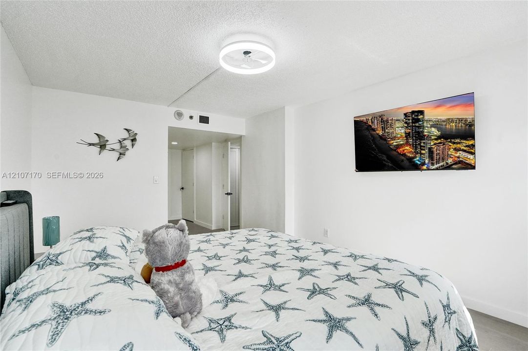 For Rent: $6,000 (2 beds, 2 baths, 1570 Square Feet)