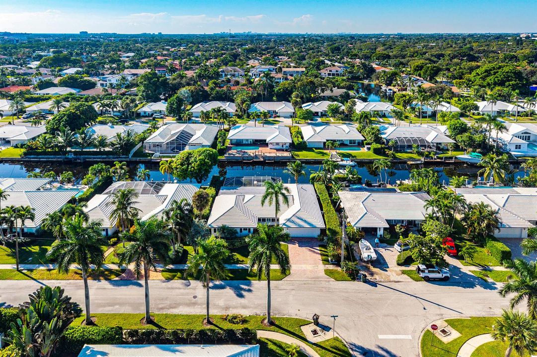 049-744PeachtreeLane-BocaRaton-FL-33486-