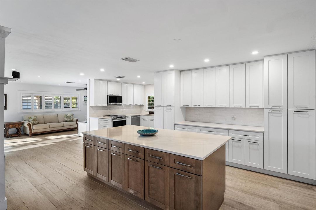 012-744PeachtreeLane-BocaRaton-FL-33486-