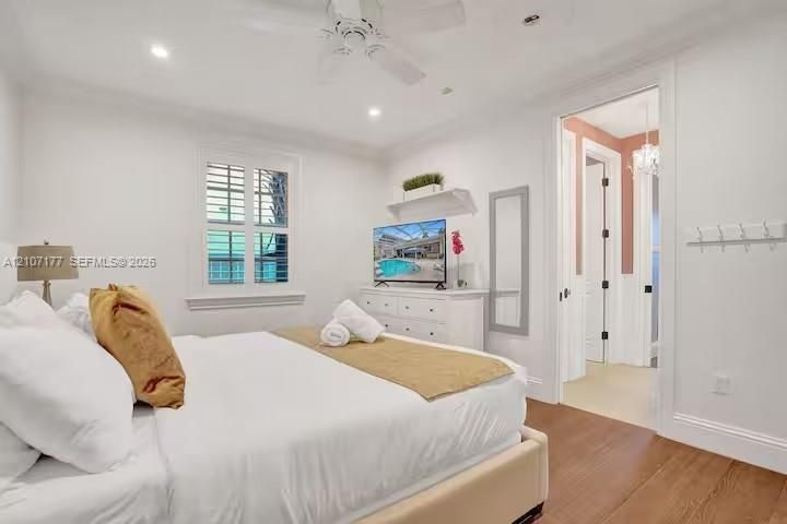 En Renta: $25,000 (8 camas, 6 baños, 4588 Pies cuadrados)