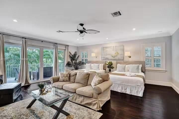 En Renta: $25,000 (8 camas, 6 baños, 4588 Pies cuadrados)
