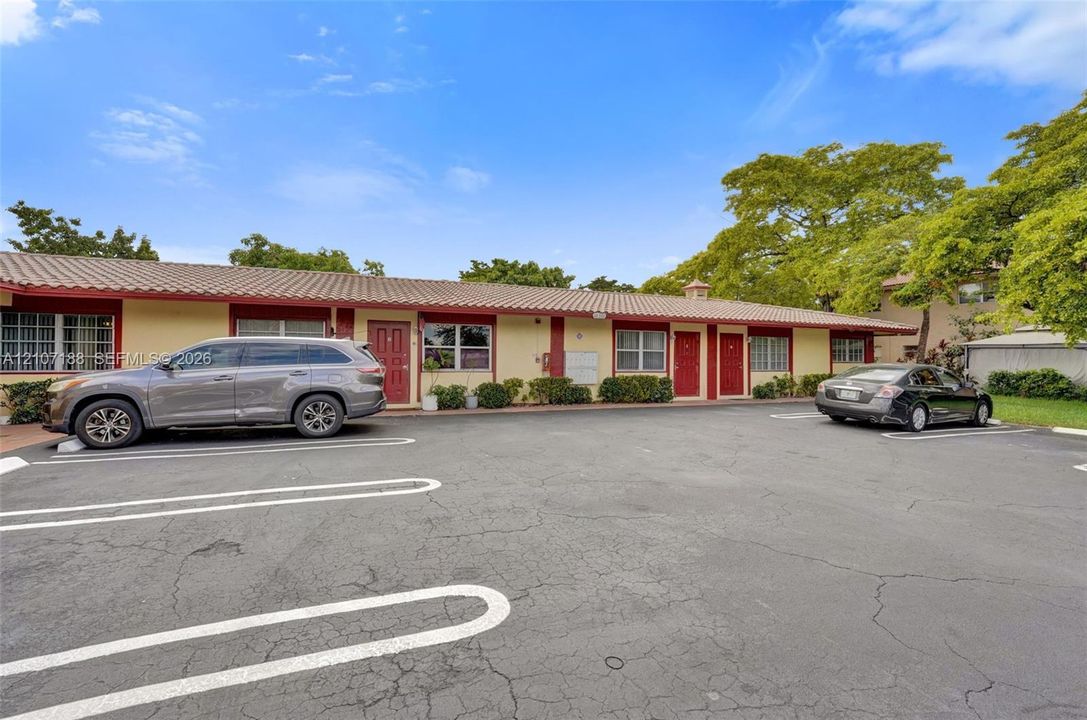 For Rent: $1,600 (1 beds, 1 baths, 8519 Square Feet)
