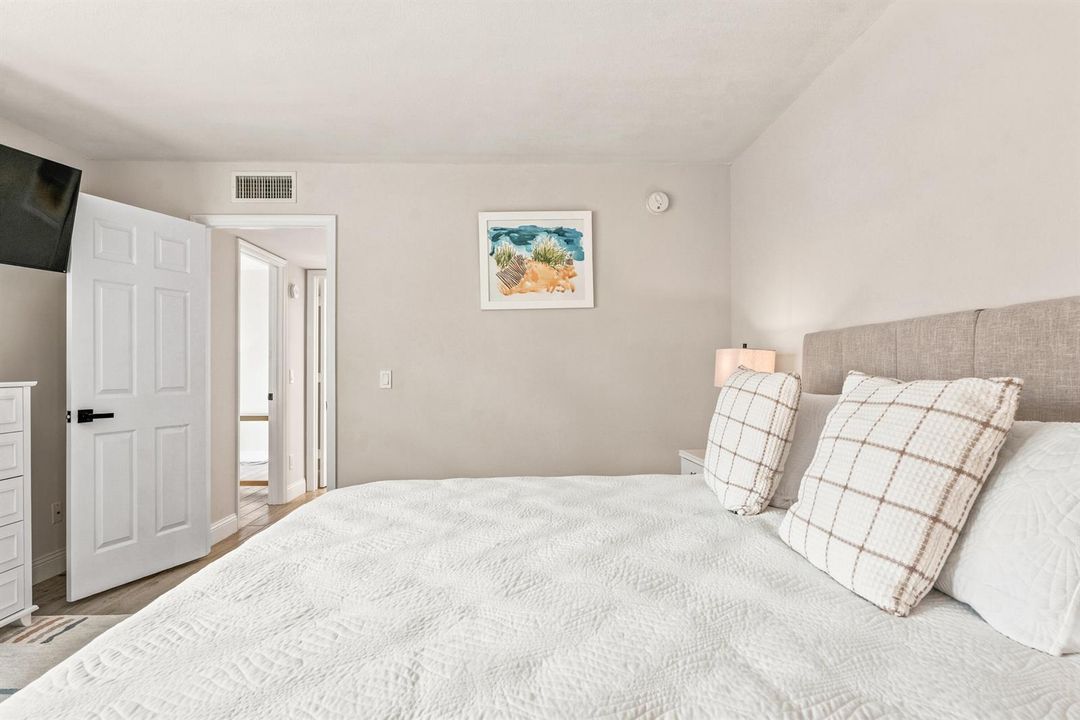 1166 6th Avenue - 15B-012