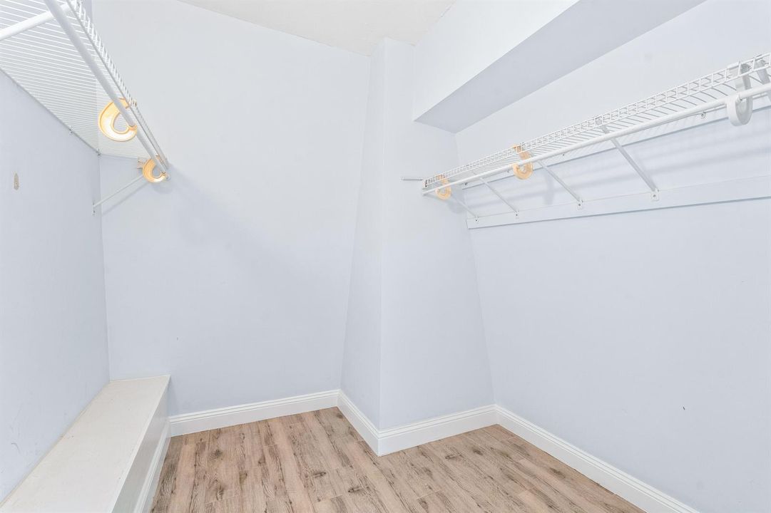 1166 6th Avenue - 15B-023