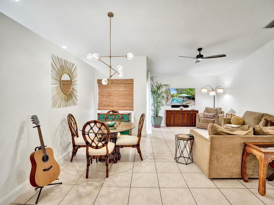 6214 Sand Hills Cir - 13