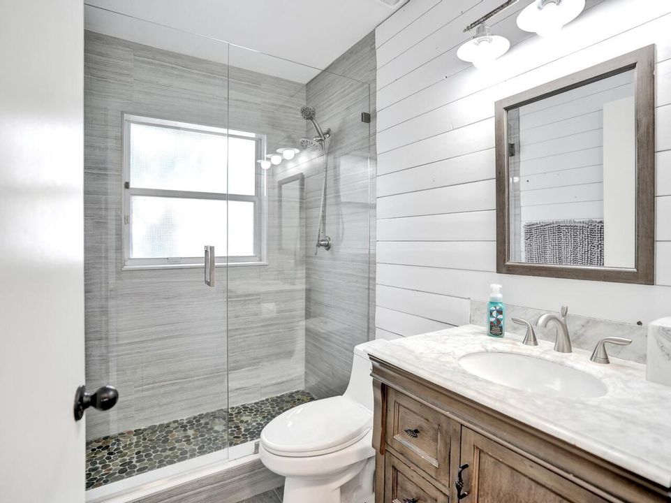 6214 Sand Hills Cir - 8