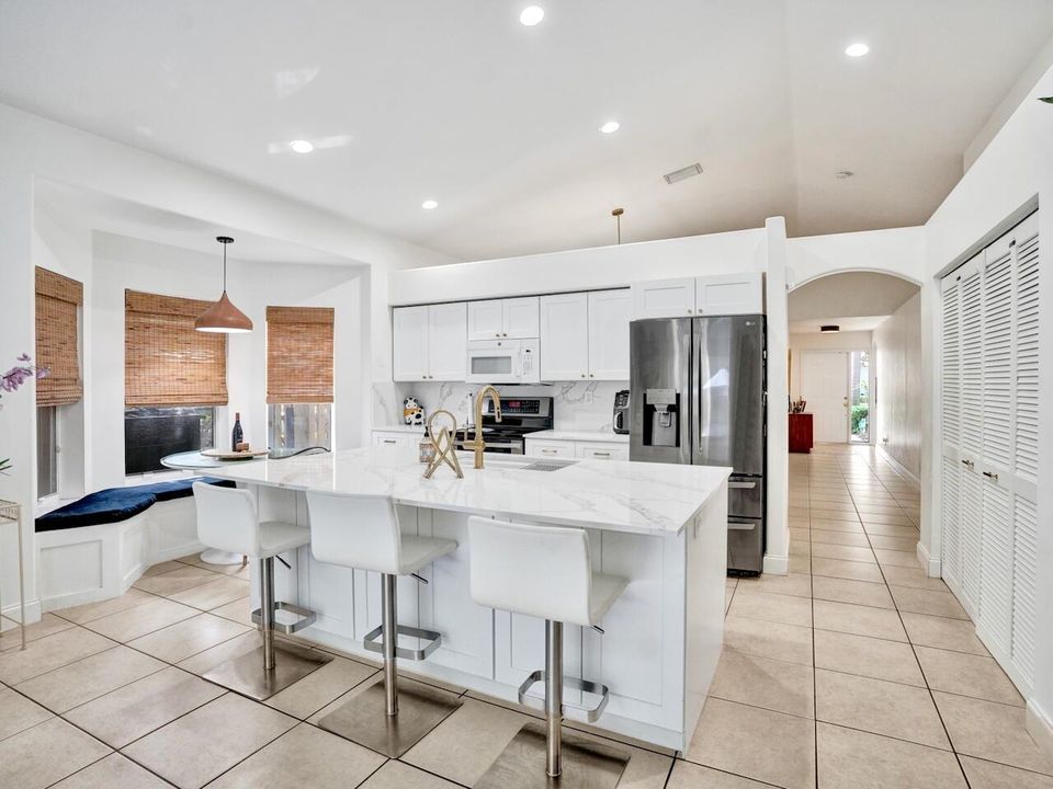 6214 Sand Hills Cir - 28