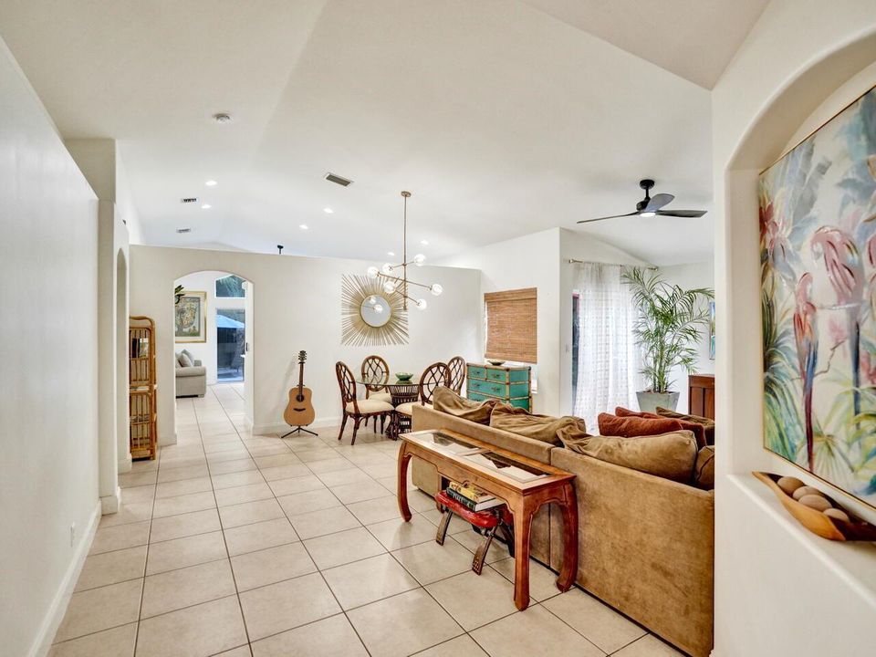 6214 Sand Hills Cir - 10