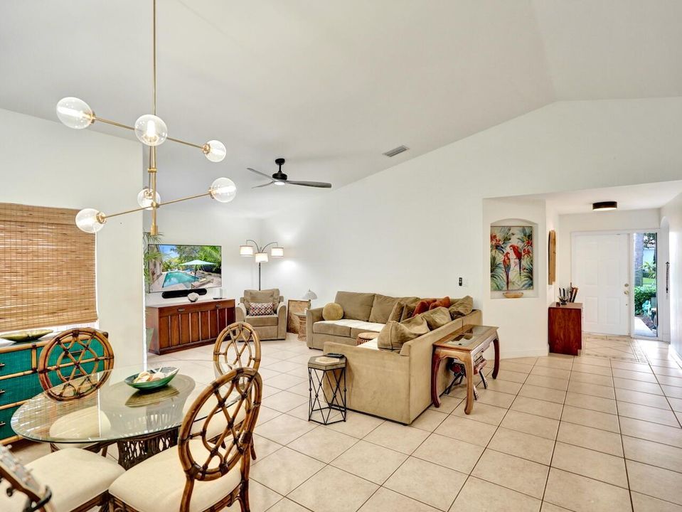 6214 Sand Hills Cir - 39