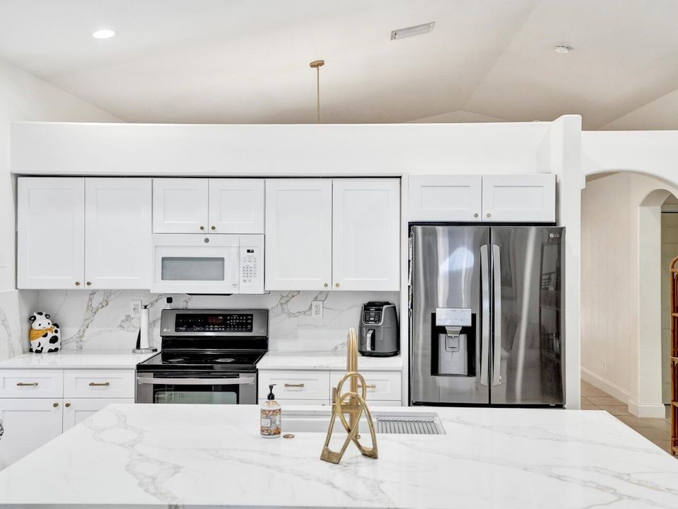 6214 Sand Hills Cir - 27