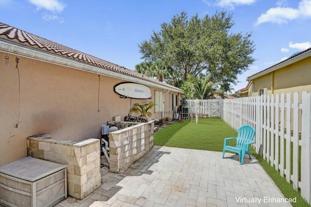 6214 Sand Hills Cir - 1