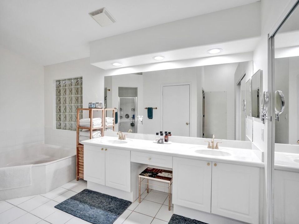 6214 Sand Hills Cir - 16