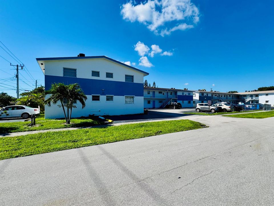 410 W Palm For Rent 4