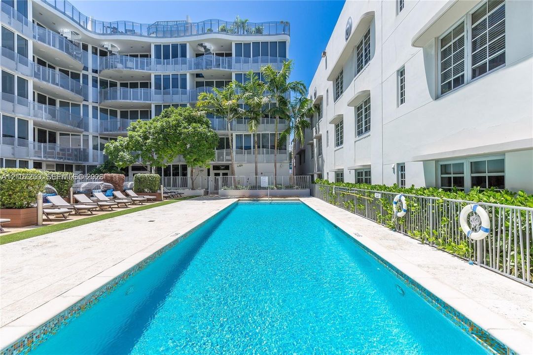 В аренду: $2,599 (1 спален, 1 ванн, 556 Квадратных фут)