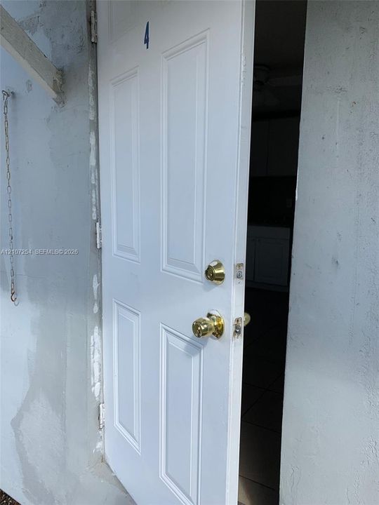 For Rent: $1,700 (1 beds, 1 baths, 2222 Square Feet)