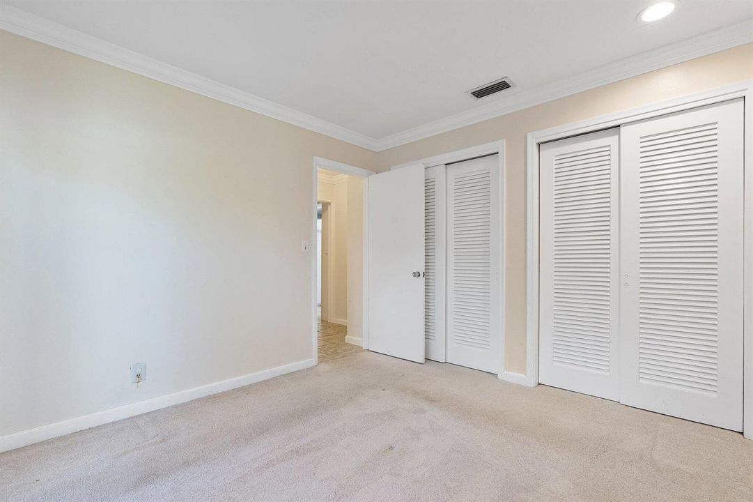 3241 NE 56th Ct_042