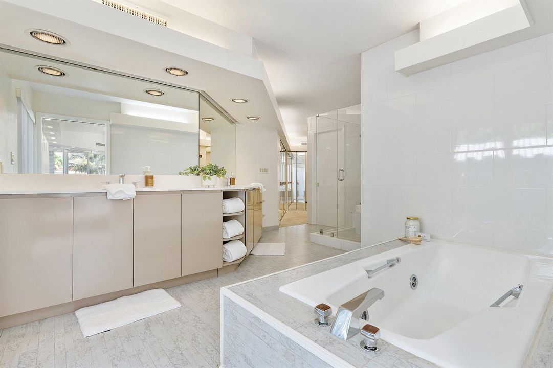 3241 NE 56th Ct_033