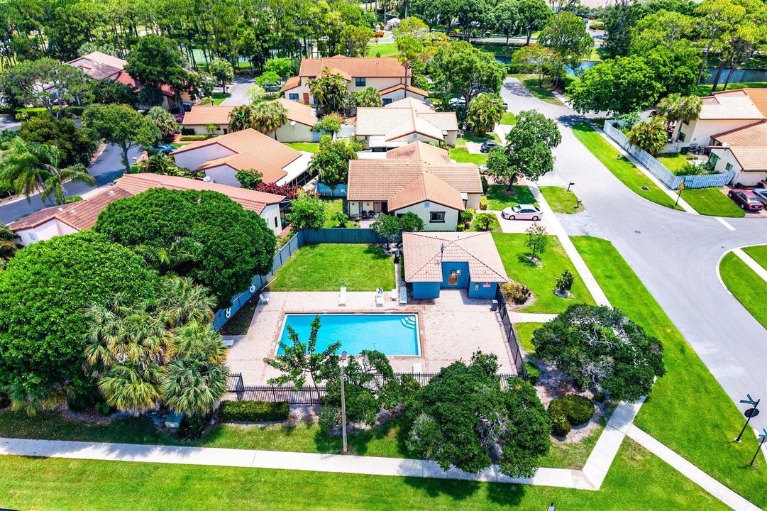 2810 SAND PINES CT.