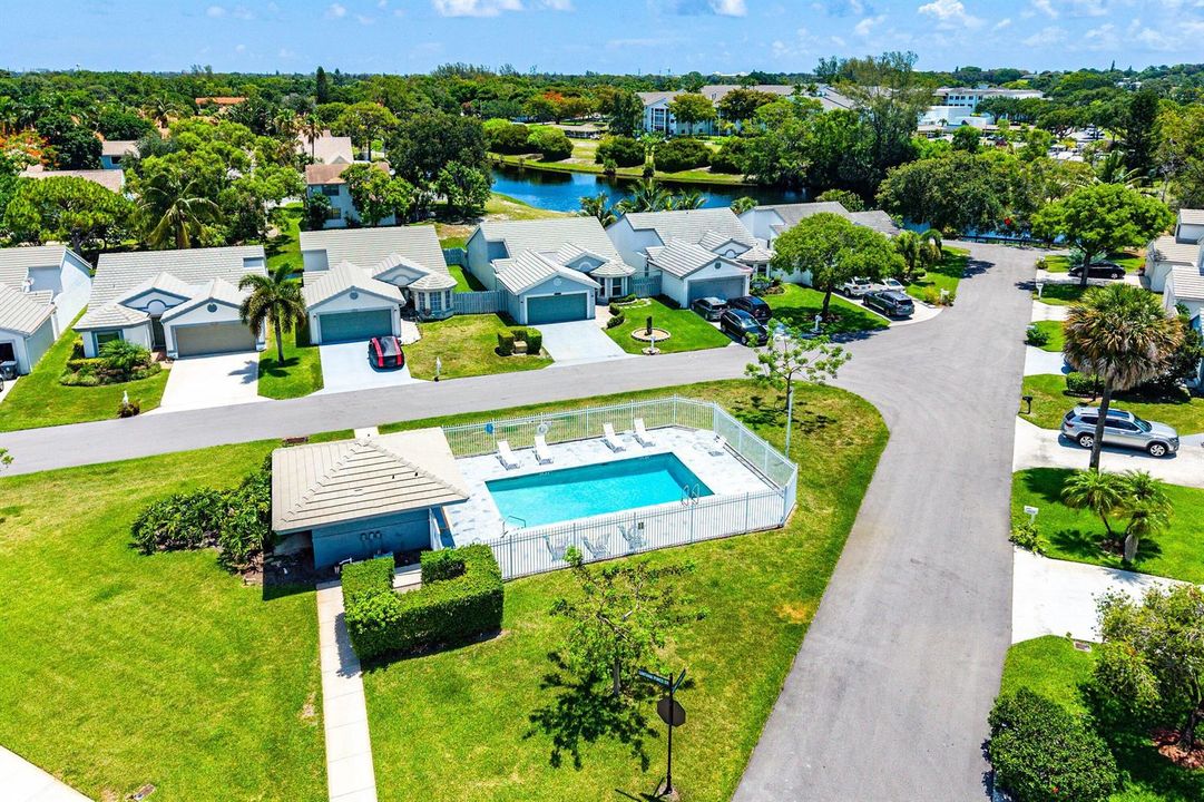 2810 SAND PINES CT.