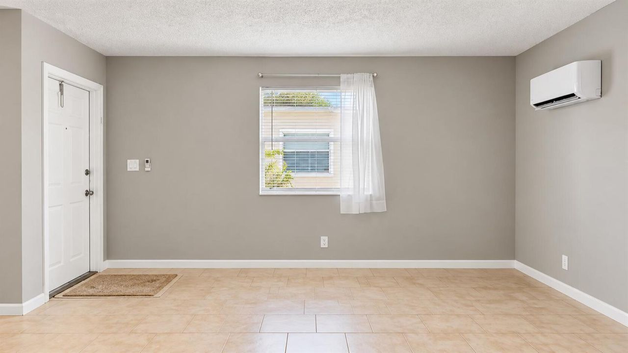 Living Room 4