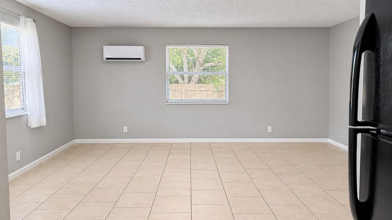 Living Area 2
